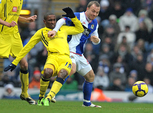 国青少年足 国青少年足