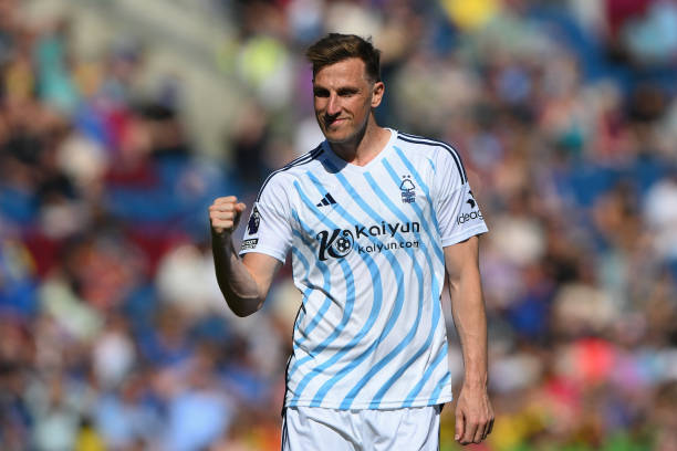 但他的表现 但他的表现