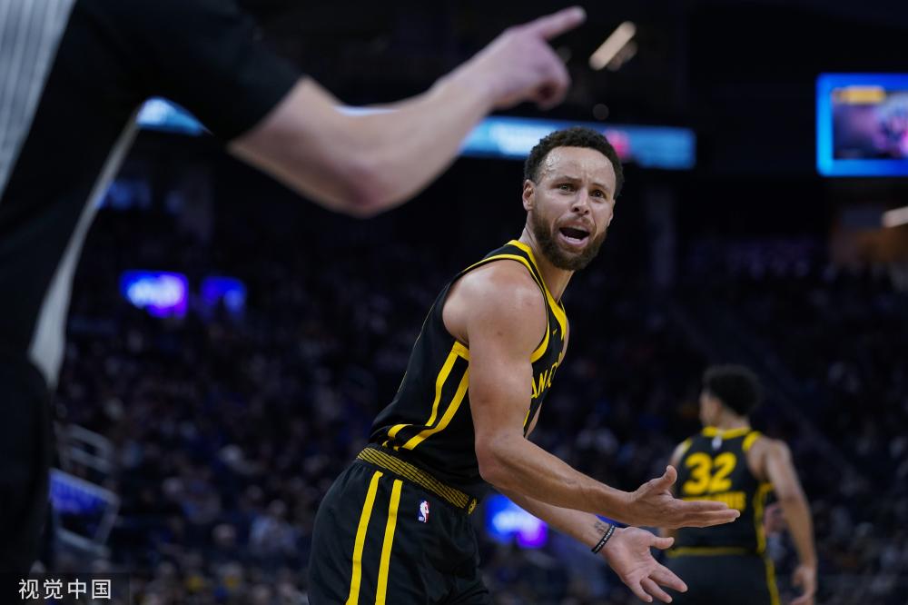 天空体育：曼联预计将向莱比锡正式报价谢什科.